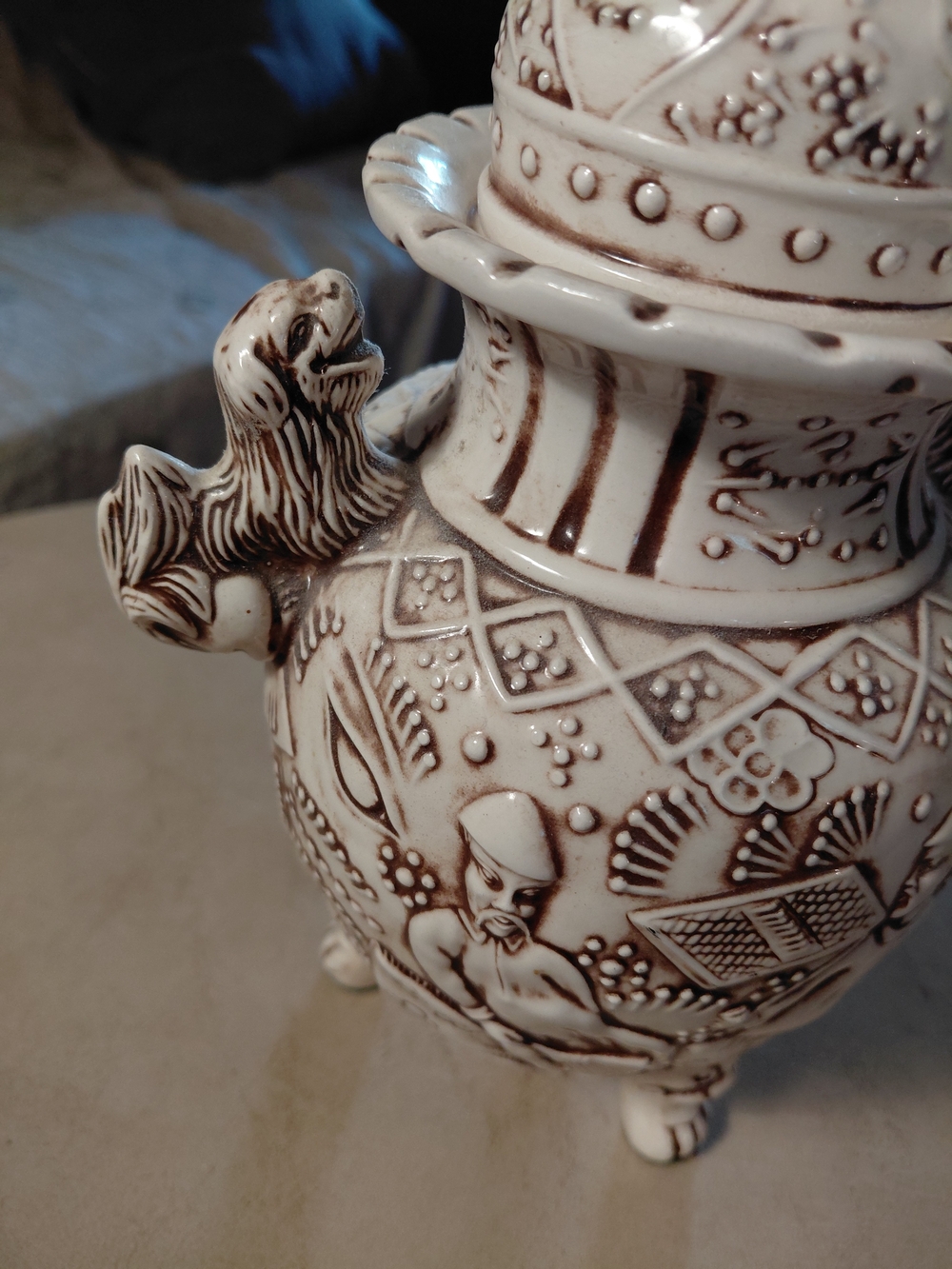 Decorative Cream Ceramic Lidded Urn with Carved Dog Finial - Picture 2 of 14